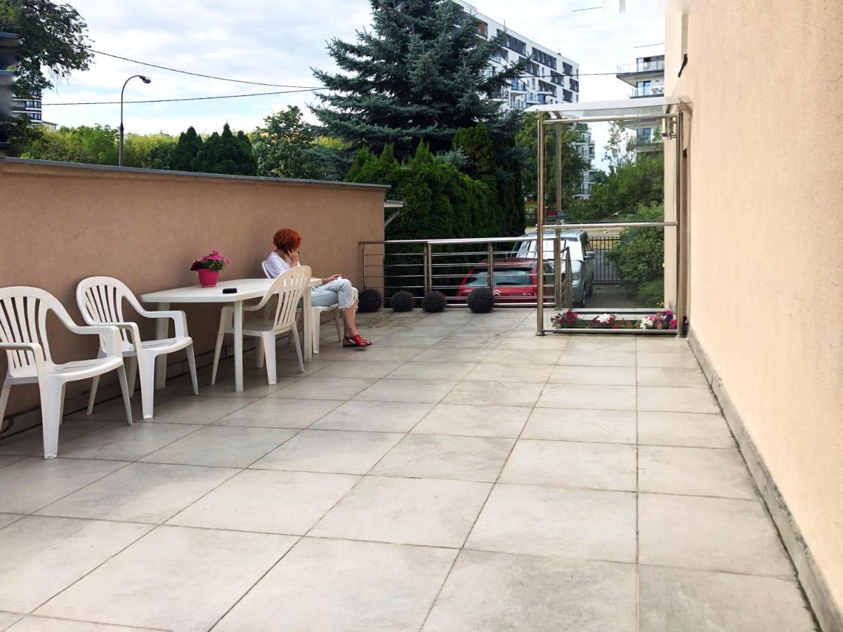 Gallery Hotel Варшава Экстерьер фото