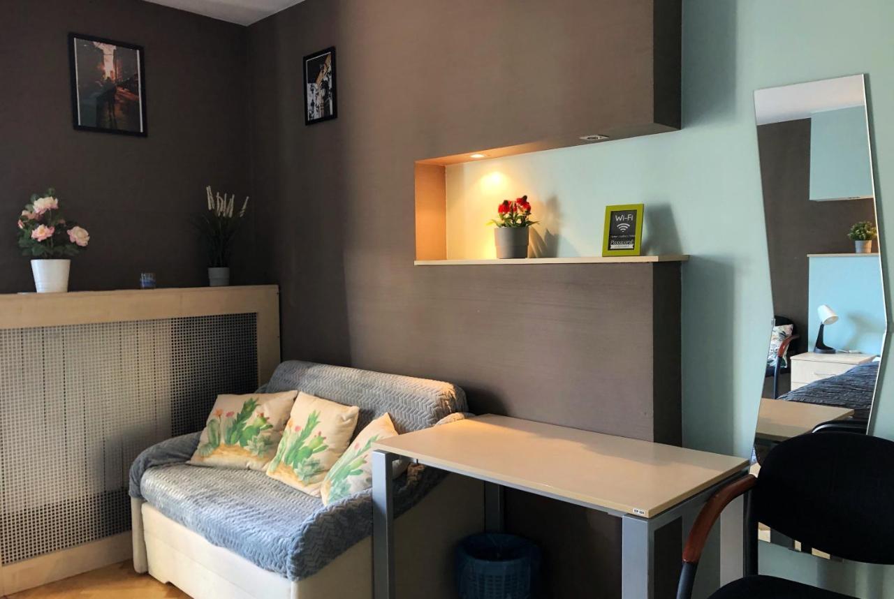 Gallery Hotel Варшава Экстерьер фото